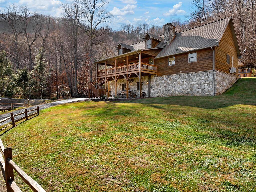 150 Ponderosa DR, Canton, NC 28716
