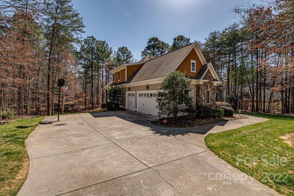 7059 Pebble Bay DR, Denver, NC 28037