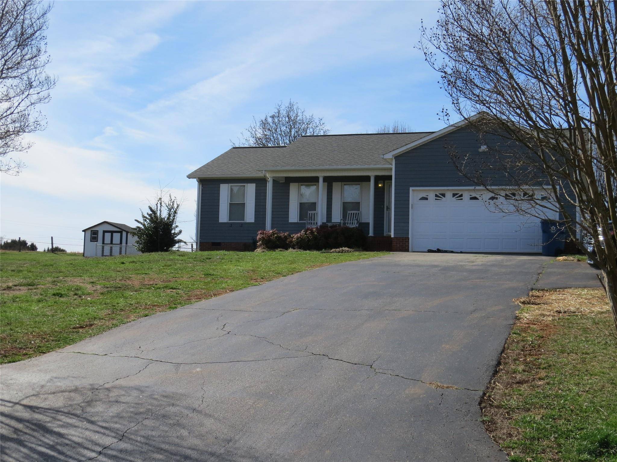 4715 Dalena DR, Claremont, NC 28610