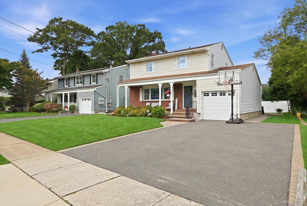 1798 Hannington AVE, Wantagh, NY 11793