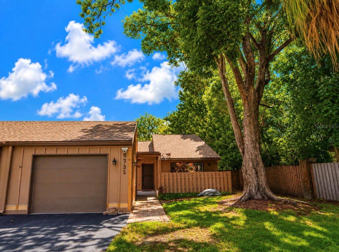 5731 WESTWIND LN, Sarasota, FL 34231