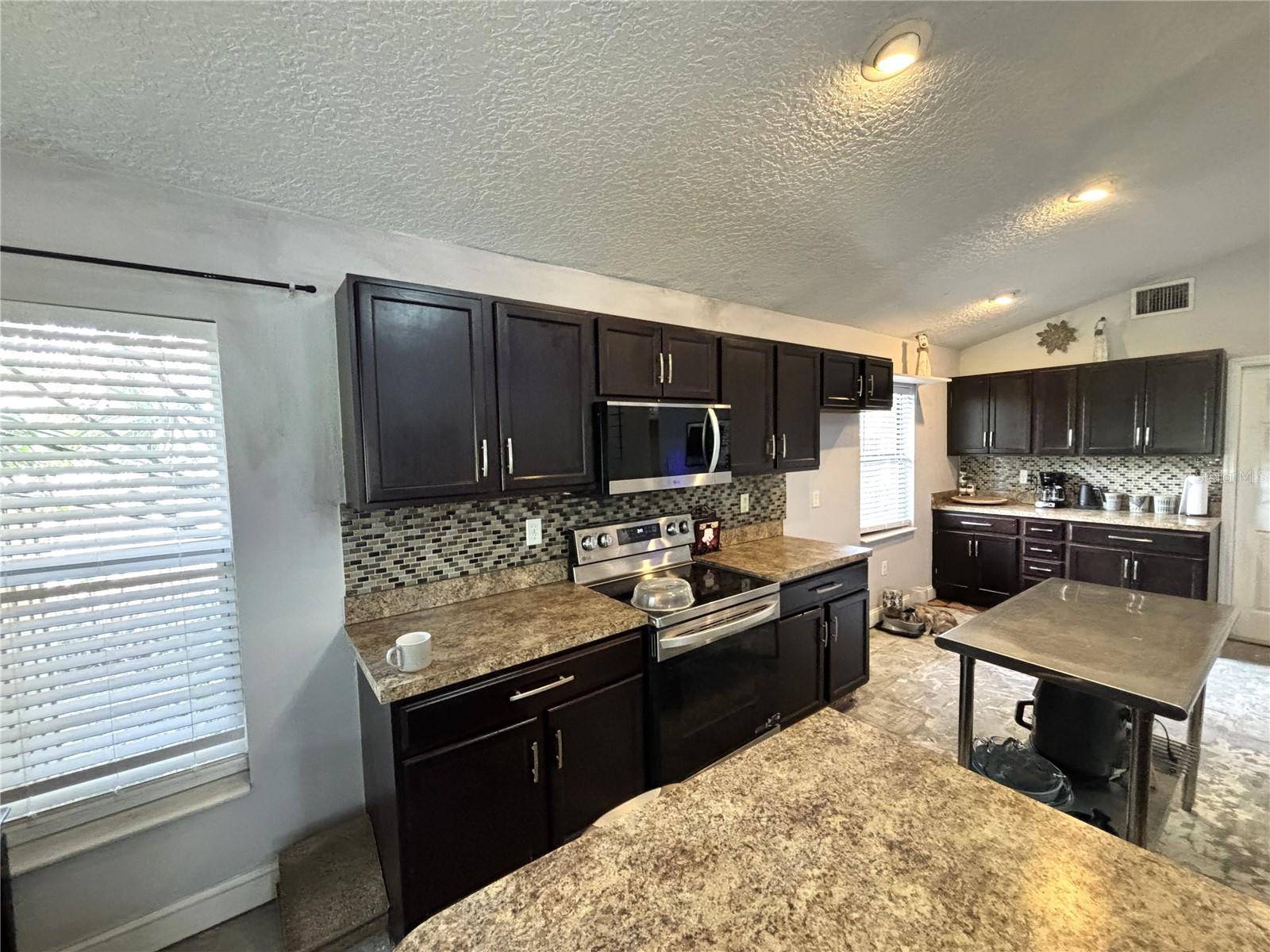 6473 LONG BREEZE RD, Orlando, FL 32810