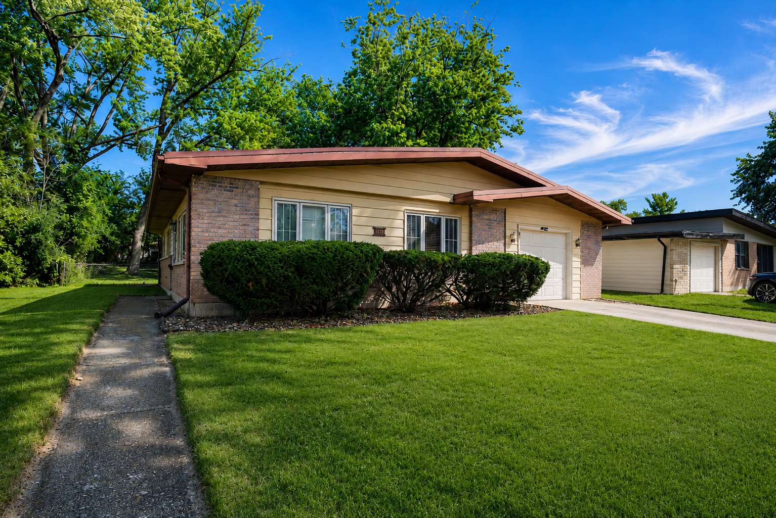 322 Sioux ST, Park Forest, IL 60466