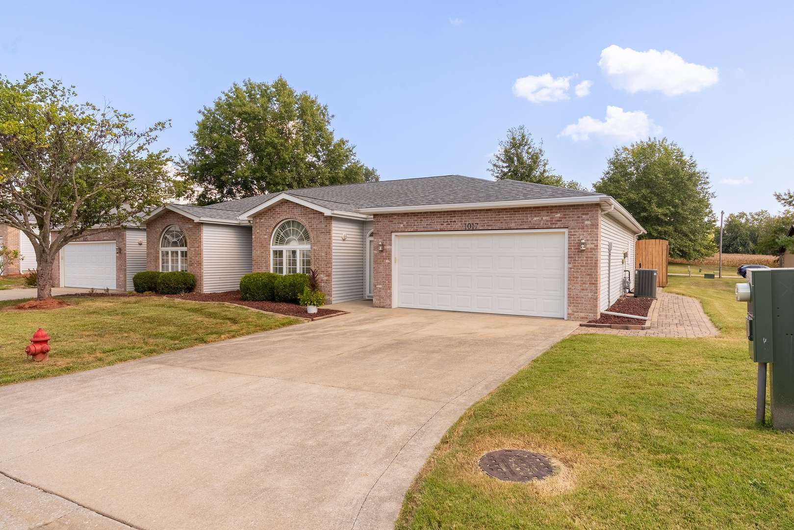 1017 Villa CT, Carbondale, IL 62901