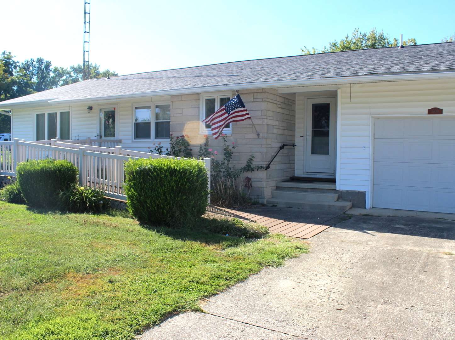 509 High ST, Alma, IL 62807