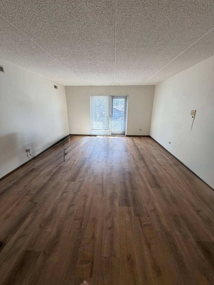 18245 Burnham AVE #5, Lansing, IL 60438