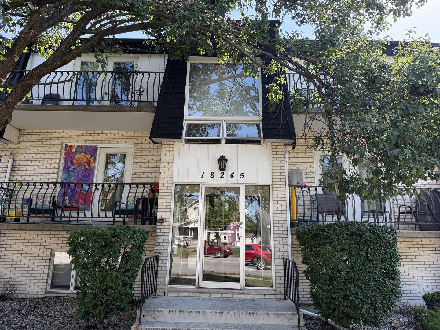 18245 Burnham AVE #5, Lansing, IL 60438