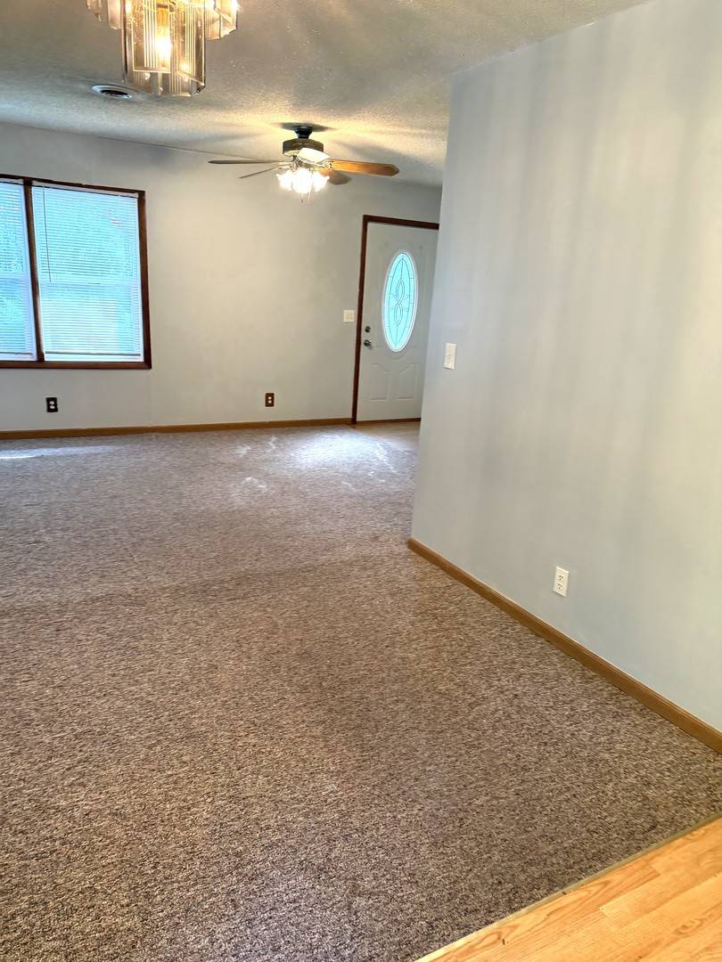 555 W Bluff ST, Marseilles, IL 61341