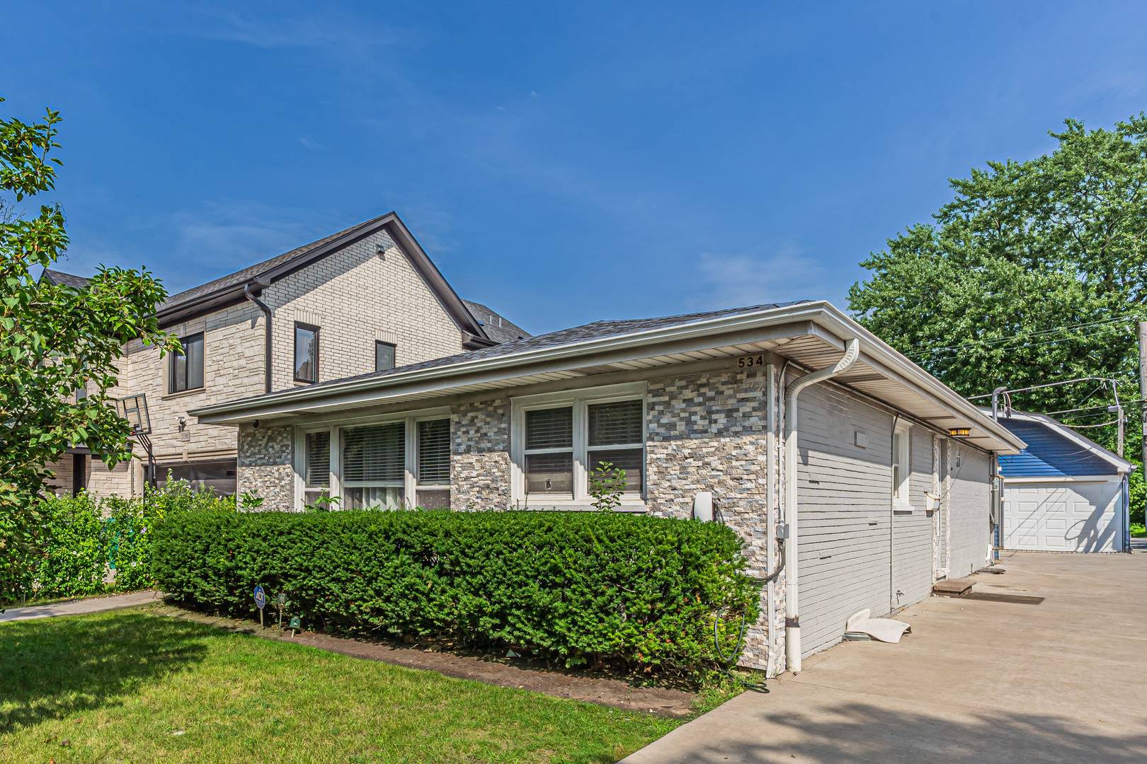 534 Lawler AVE, Wilmette, IL 60091