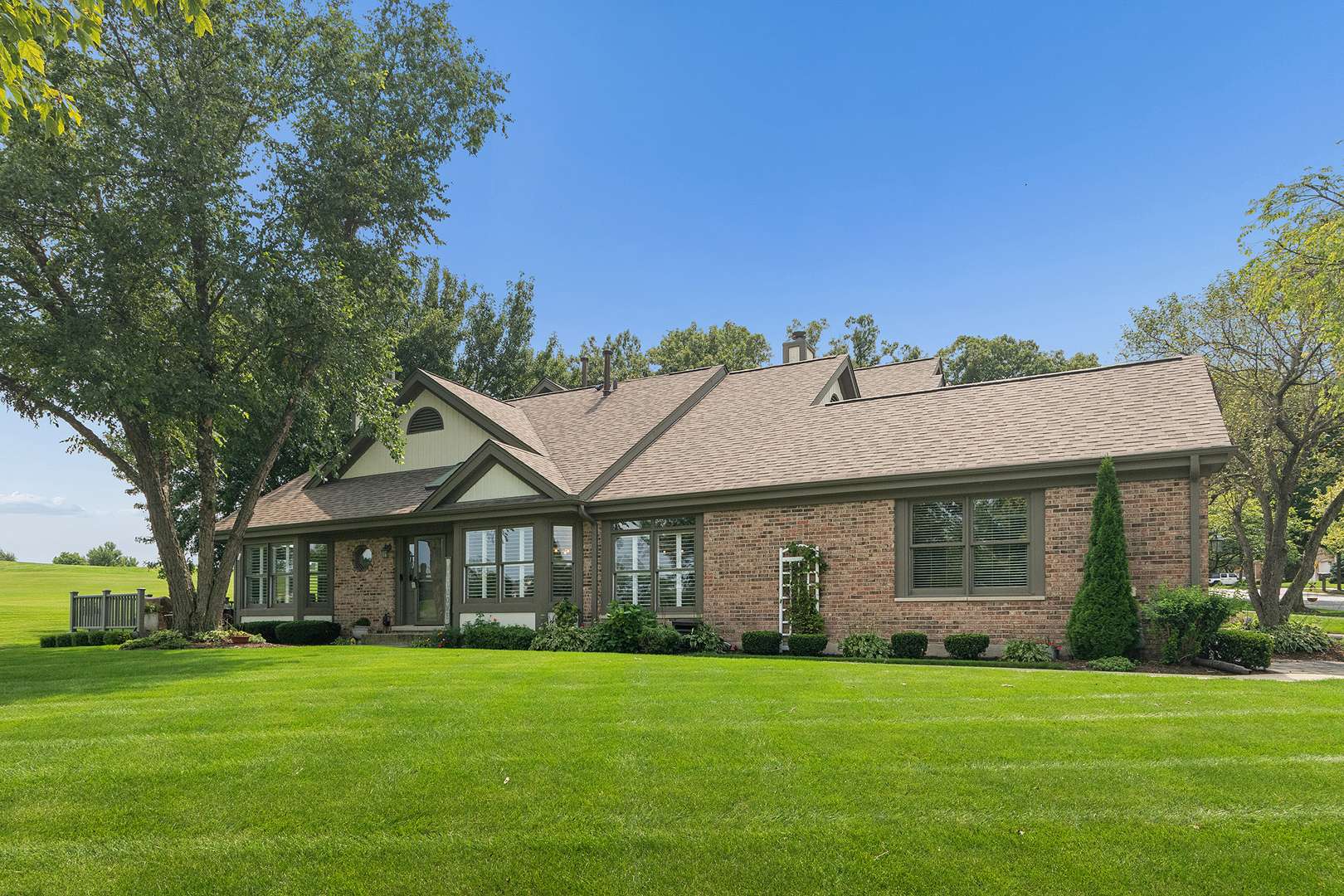 14425 Lake Ridge RD, Orland Park, IL 60462