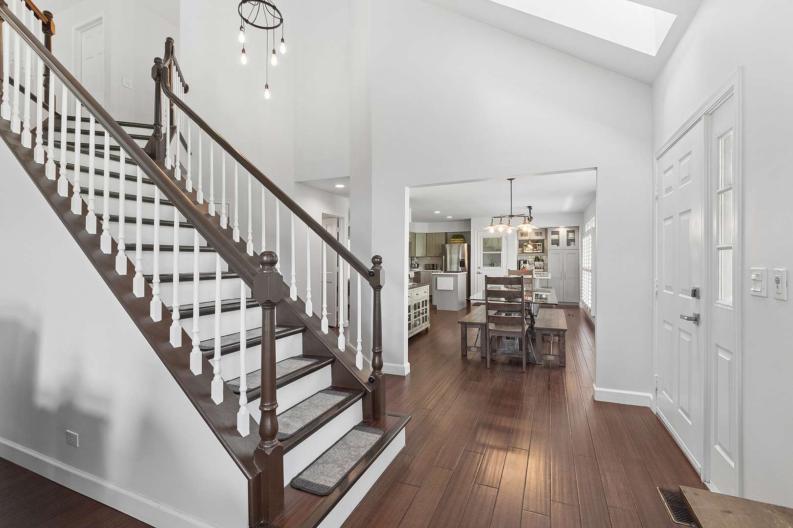 14425 Lake Ridge RD, Orland Park, IL 60462