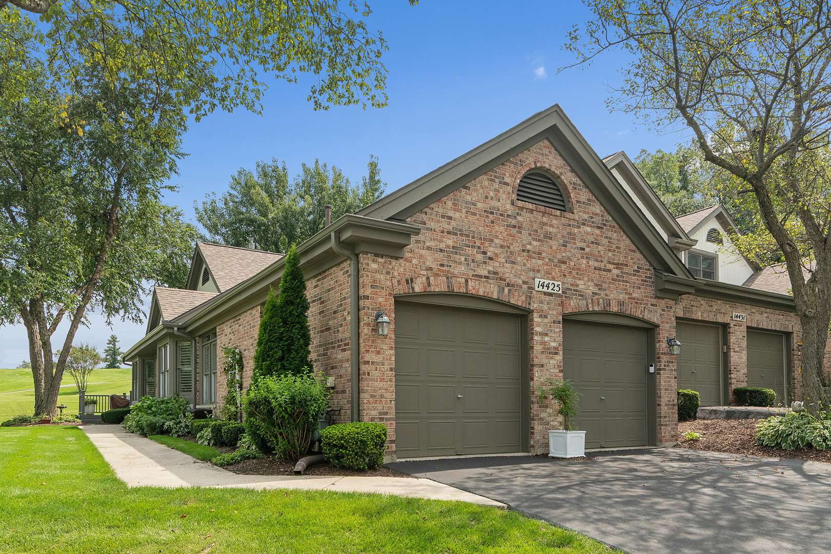 14425 Lake Ridge RD, Orland Park, IL 60462