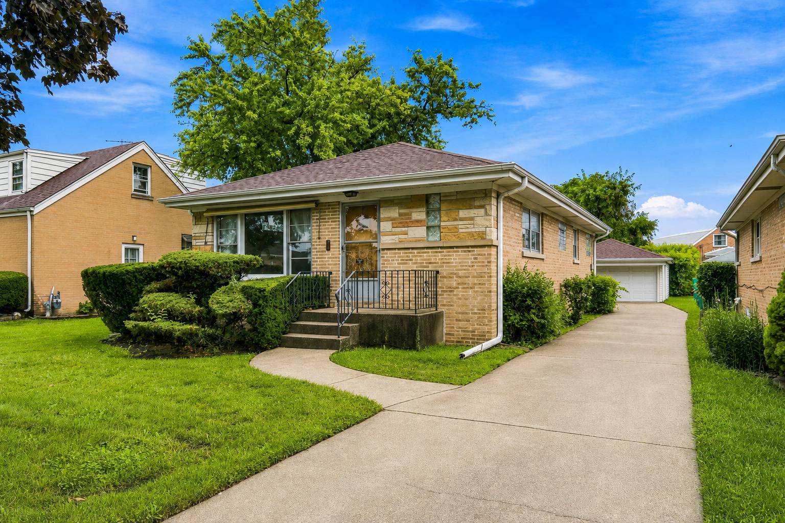 7321 N Nora AVE, Niles, IL 60714