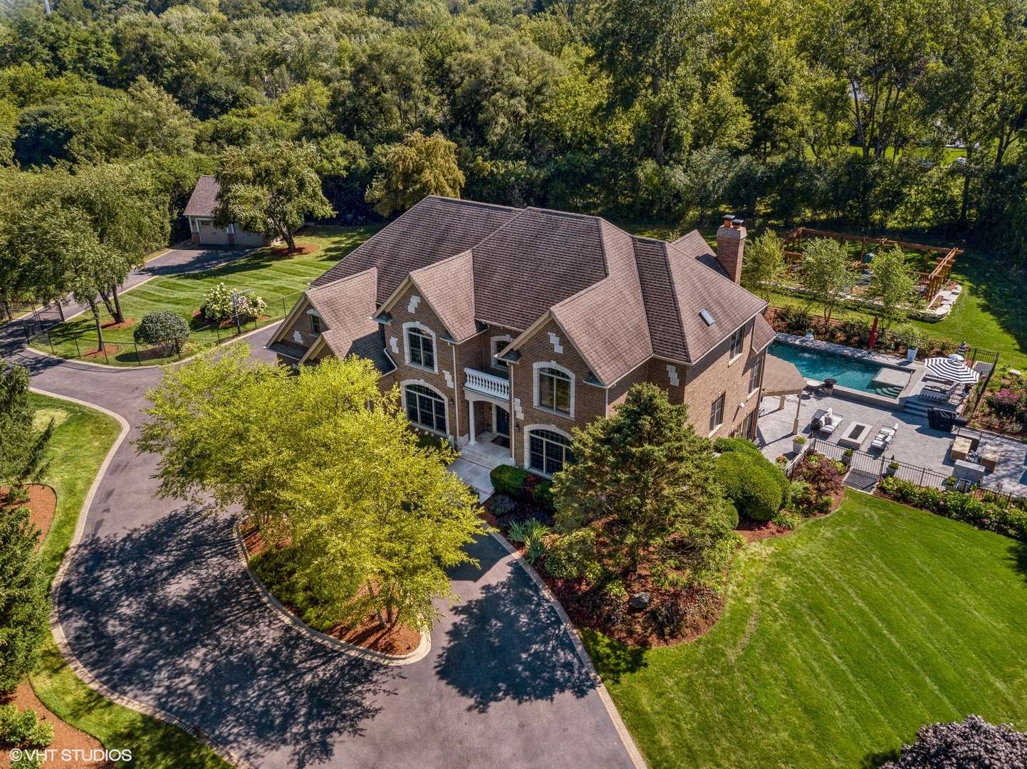 675 Old Barrington RD, North Barrington, IL 60010