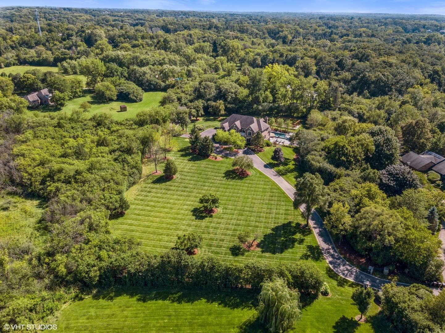 675 Old Barrington RD, North Barrington, IL 60010