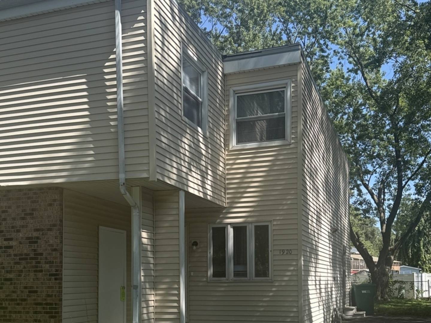 1920 Moore AVE, Joliet, IL 60433