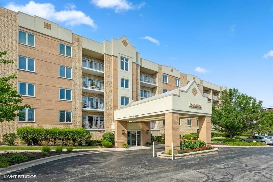 2240 S Grace ST #404, Lombard, IL 60148
