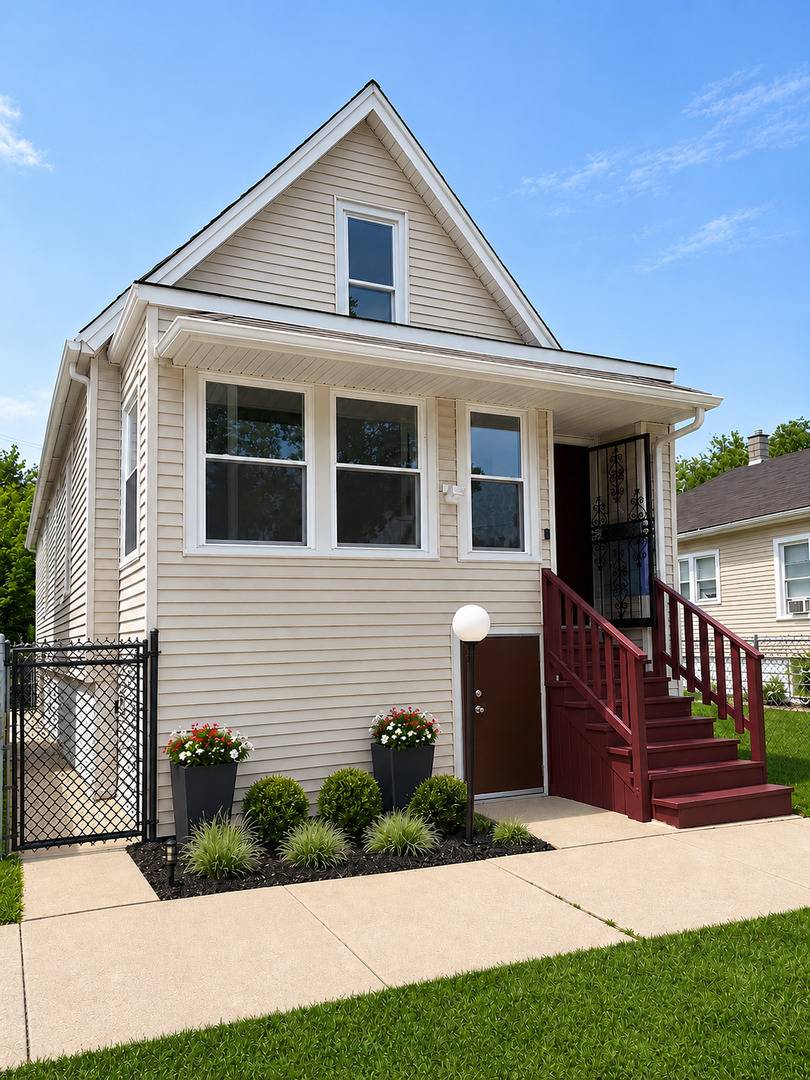 9236 S Blackstone AVE, Chicago, IL 60619