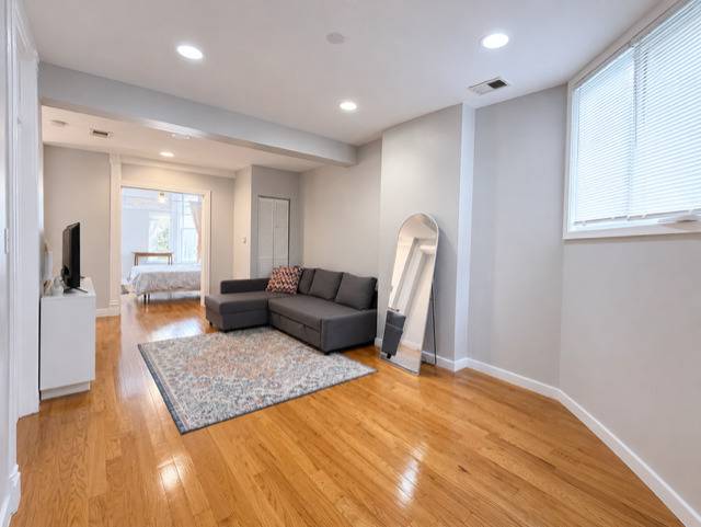 115 S Paulina ST #3, Chicago, IL 60612