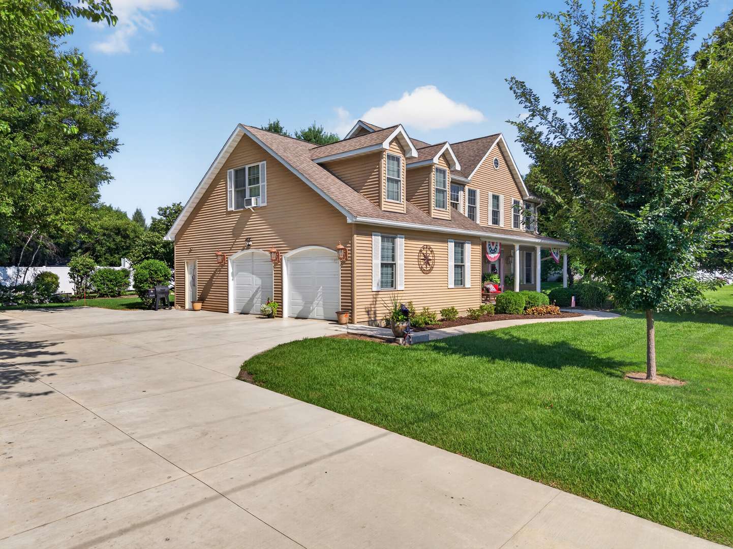 202 S Division ST, Mark, IL 61340