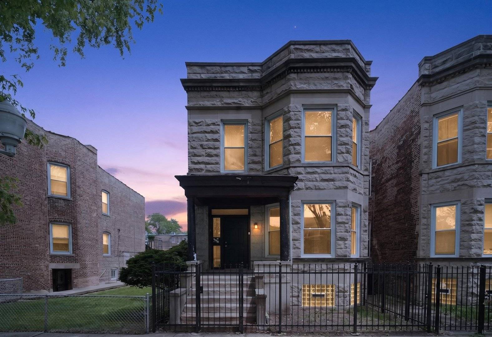 6525 S Vernon AVE, Chicago, IL 60637