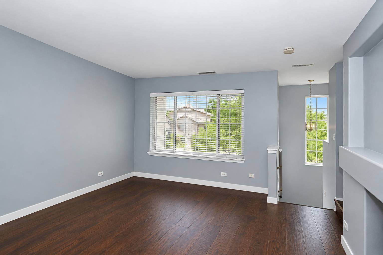 6262 Nugget CIR, Hanover Park, IL 60133