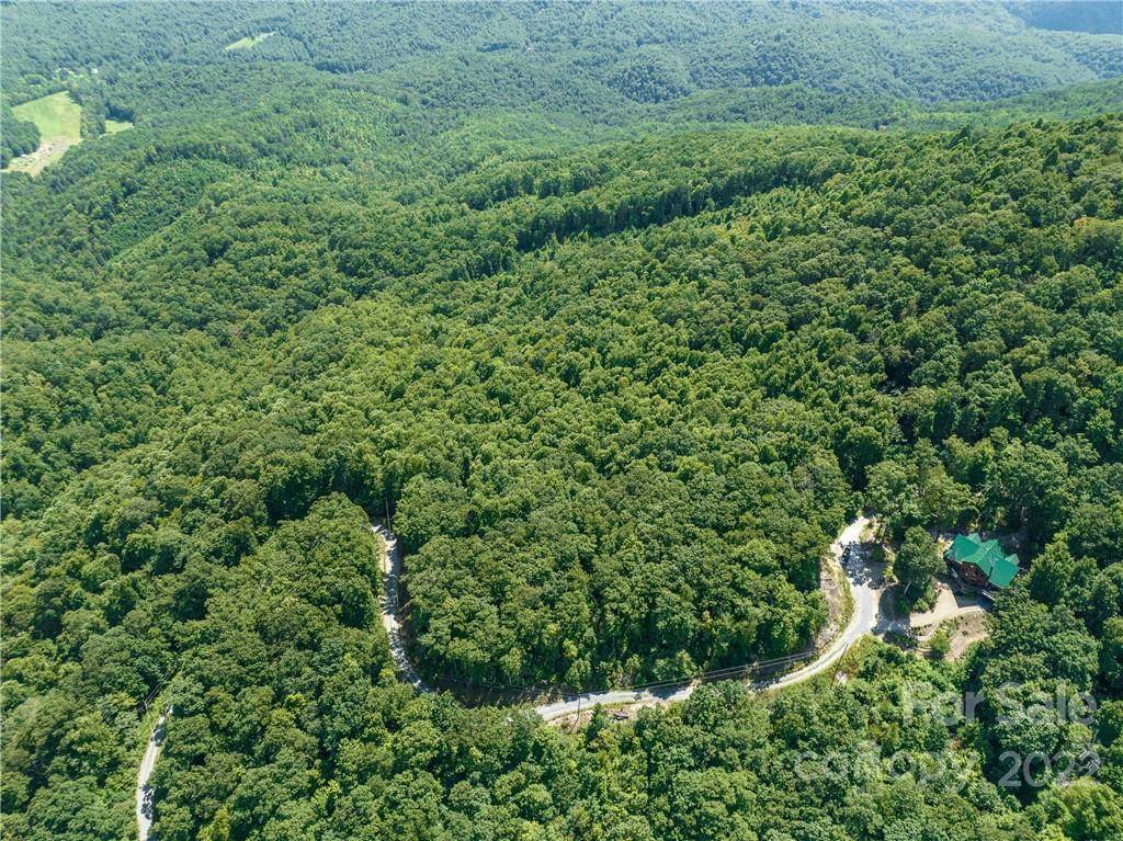 64 Rock Garden RD #3, Black Mountain, NC 28711