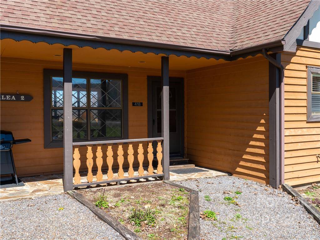 418 Overlook DR #Azalea 2, Burnsville, NC 28714