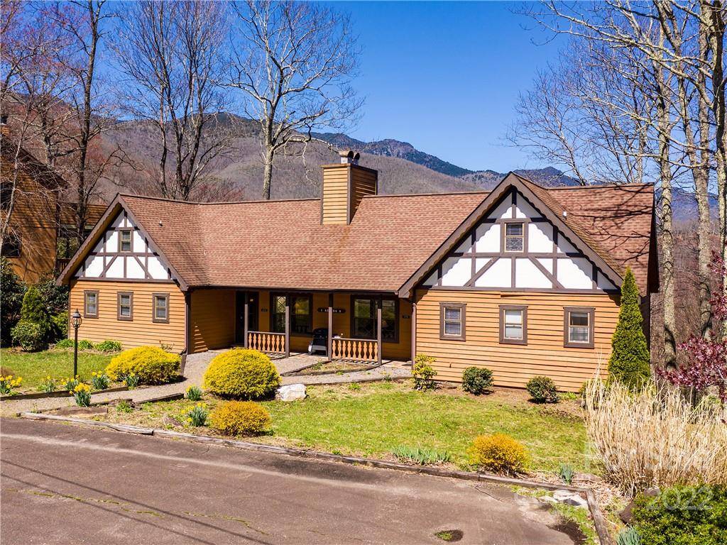 418 Overlook DR #Azalea 2, Burnsville, NC 28714