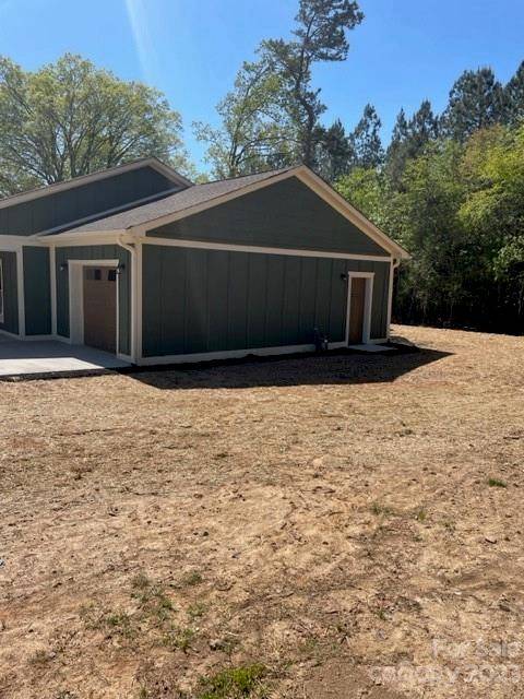 227 Castaway CT, Forest City, NC 28043