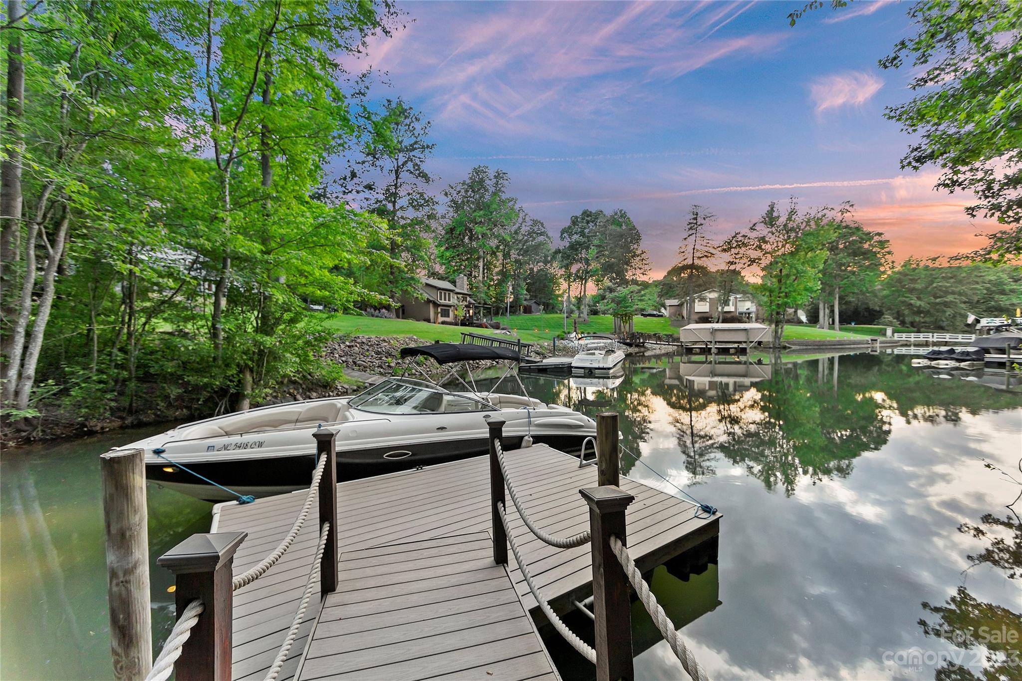 8101 Deep Water LN, Denver, NC 28037