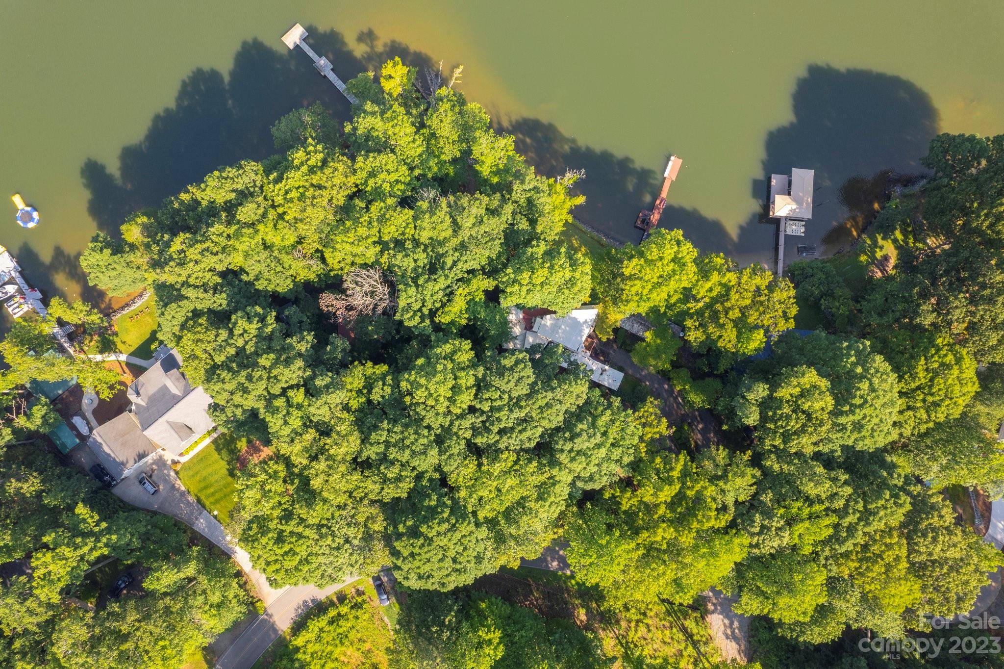 128 Winding Shore RD, Troutman, NC 28166