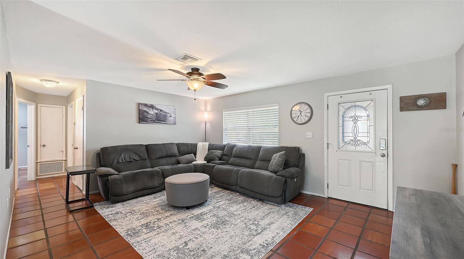 5338 FOXWOOD DR, Sarasota, FL 34232