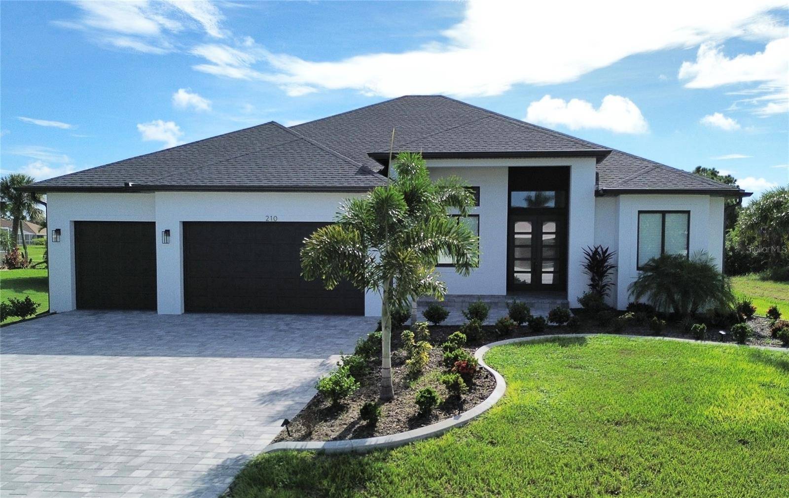 210 TOURNAMENT RD, Rotonda West, FL 33947