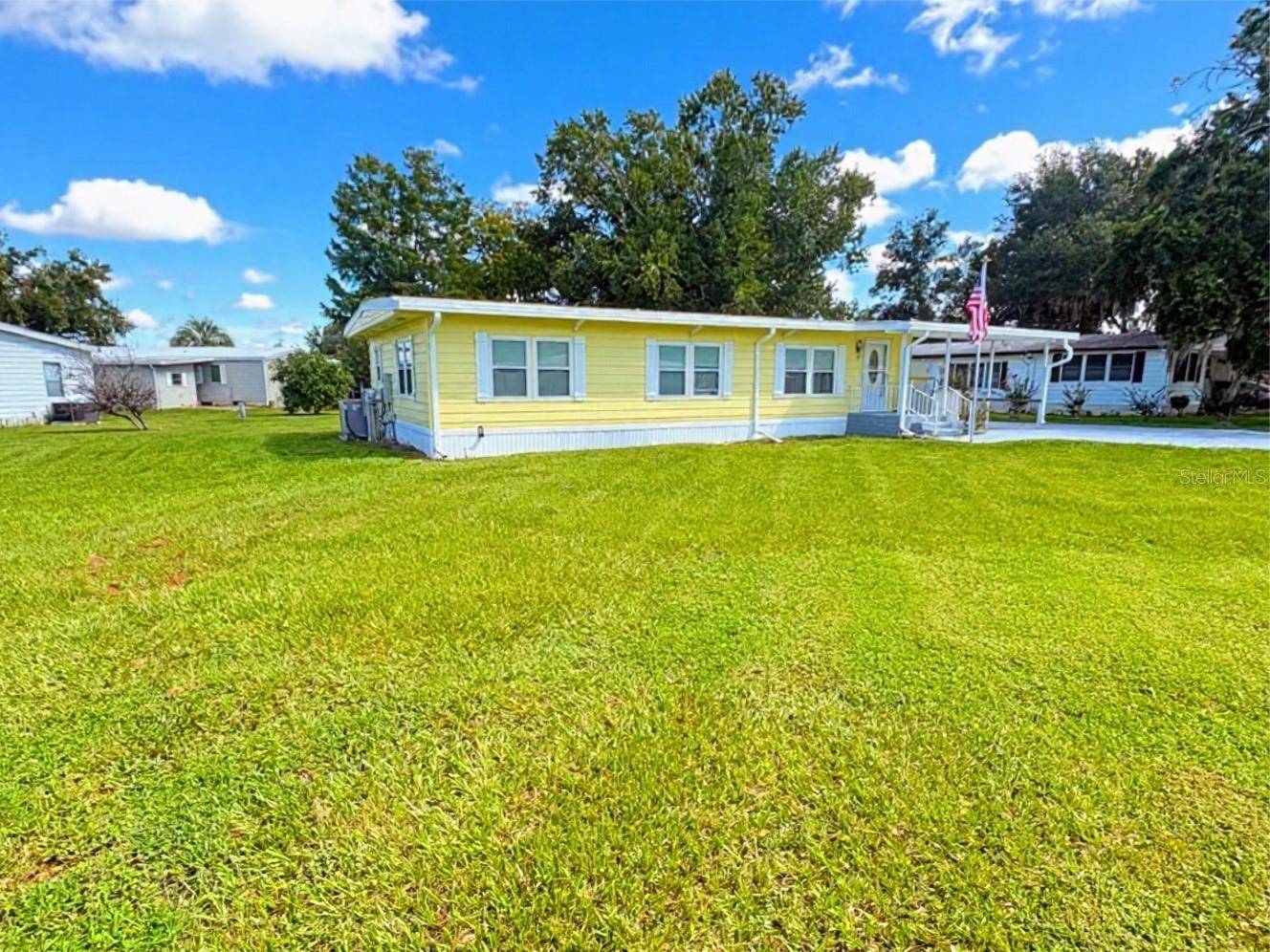 21 N BOBWHITE RD, Wildwood, FL 34785
