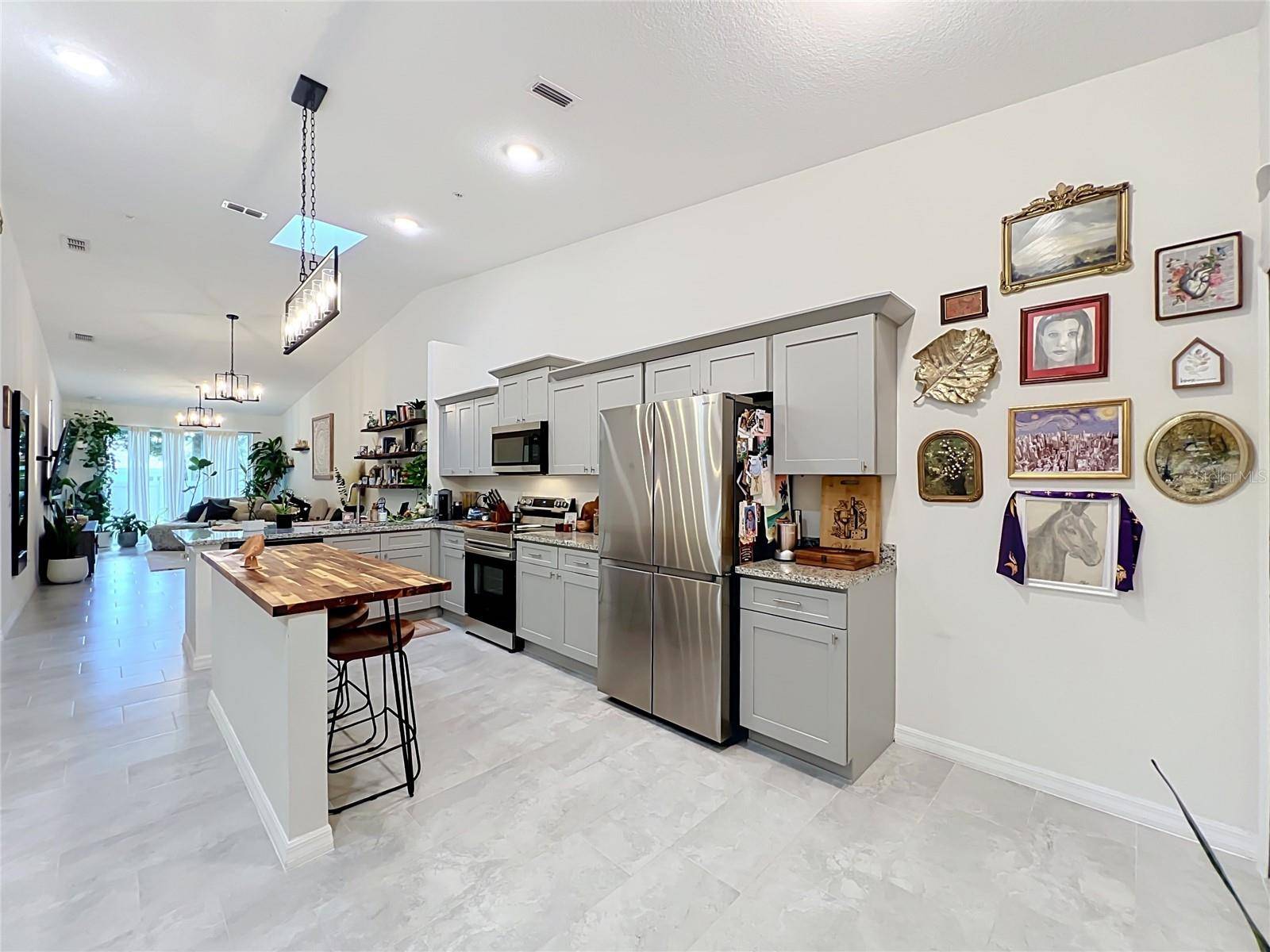 1415 OAK PL #D, Apopka, FL 32712