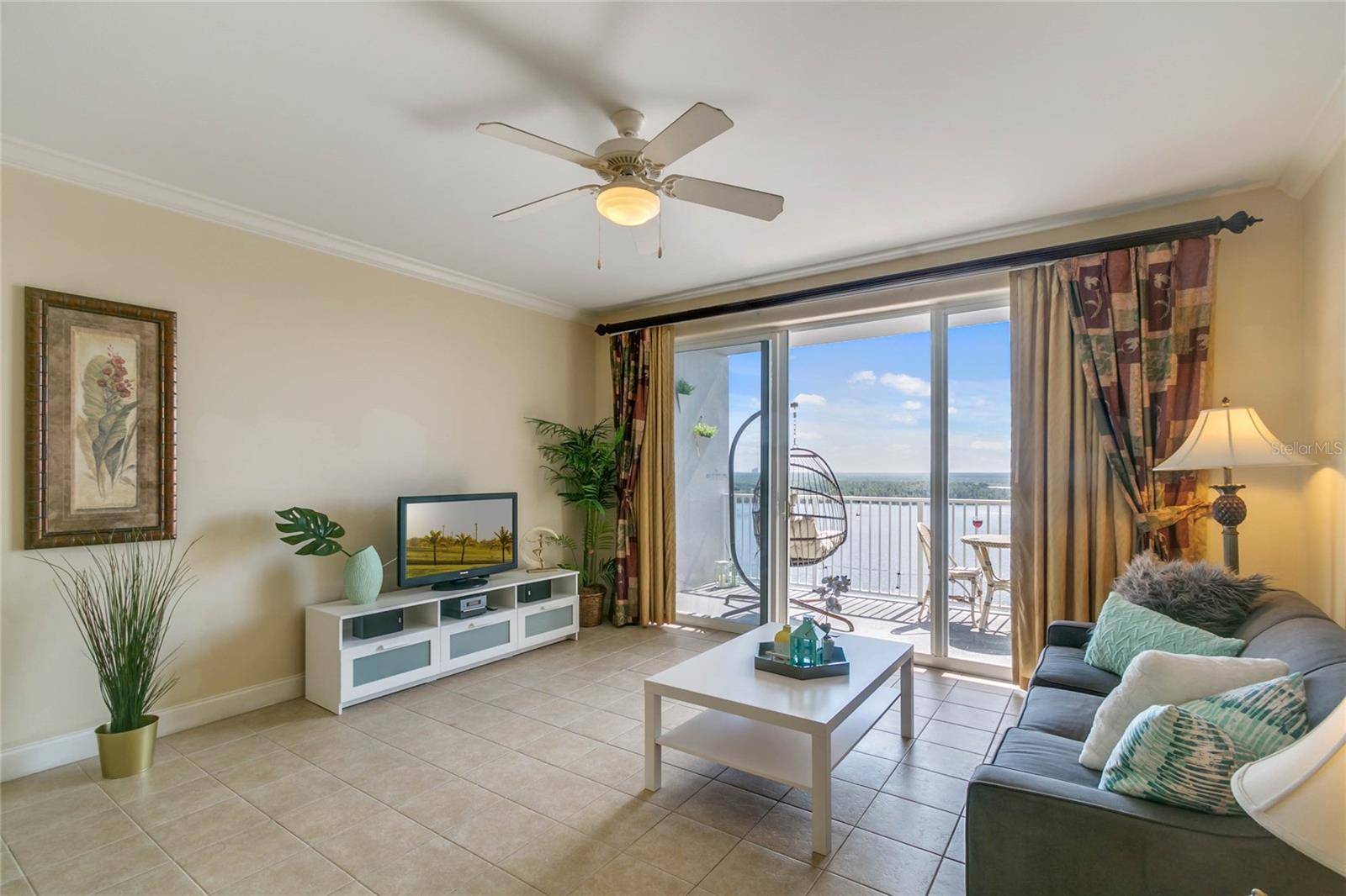 13427 BLUE HERON BEACH DR #1402, Orlando, FL 32821