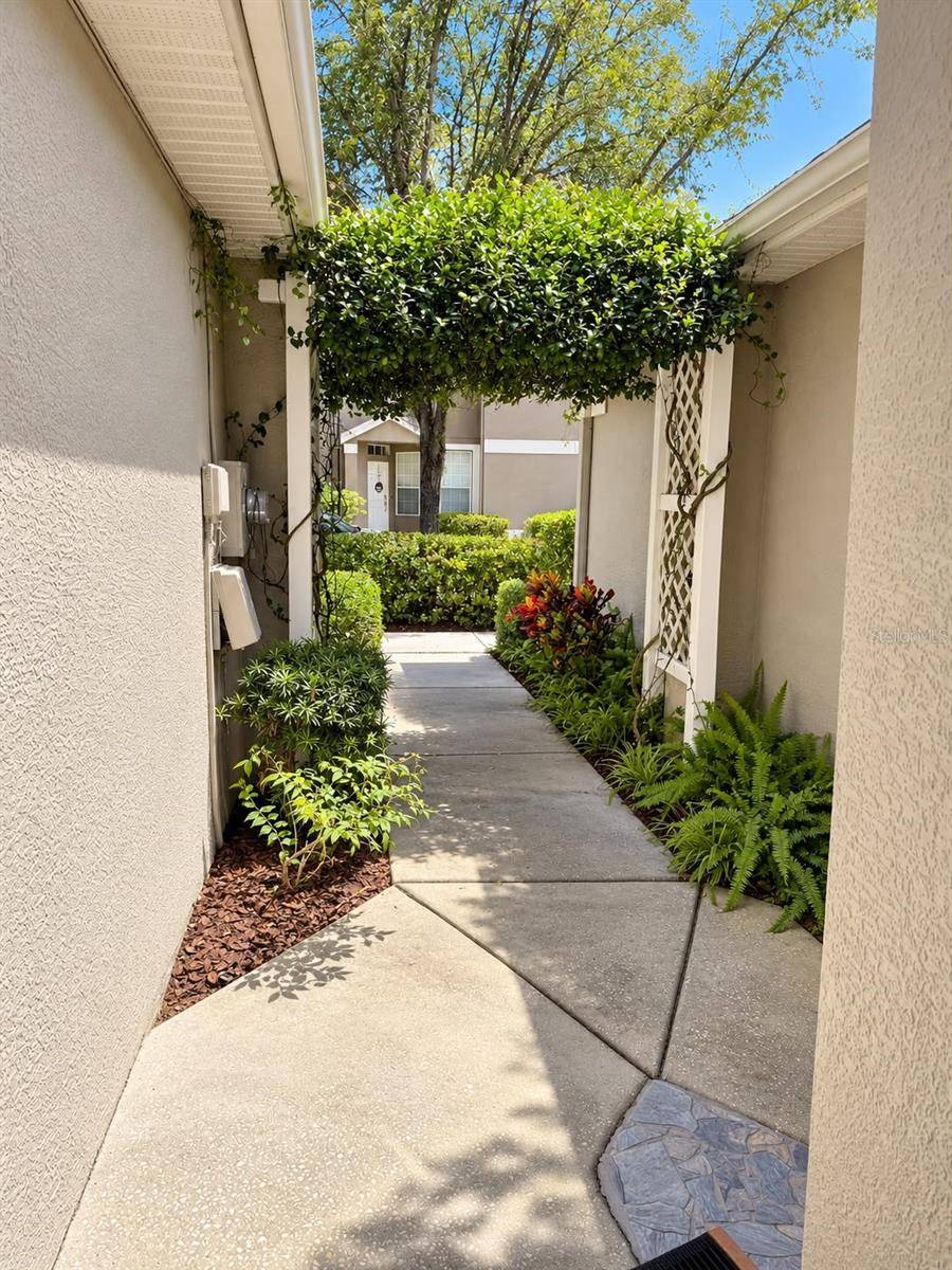 11180 WINDSOR PLACE CIR, Tampa, FL 33626
