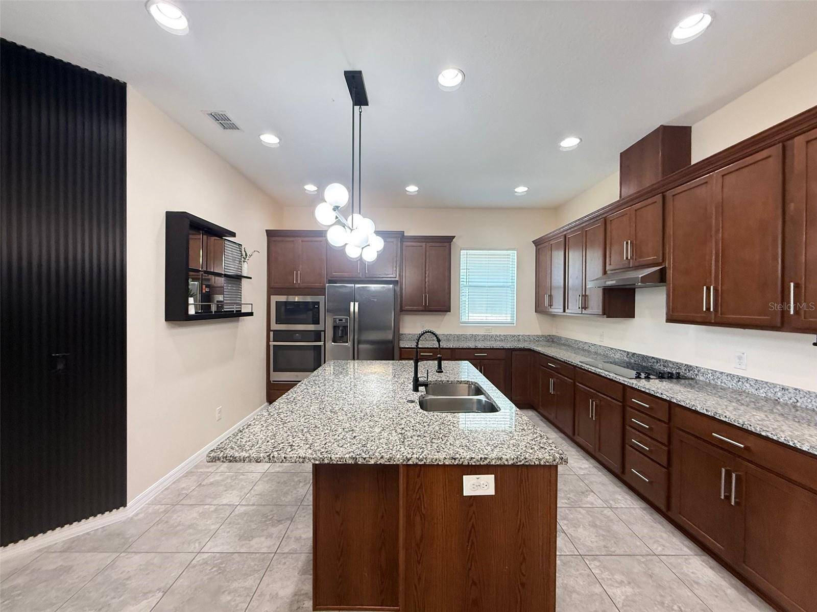 2074 BRILLANTE DR, St Cloud, FL 34771