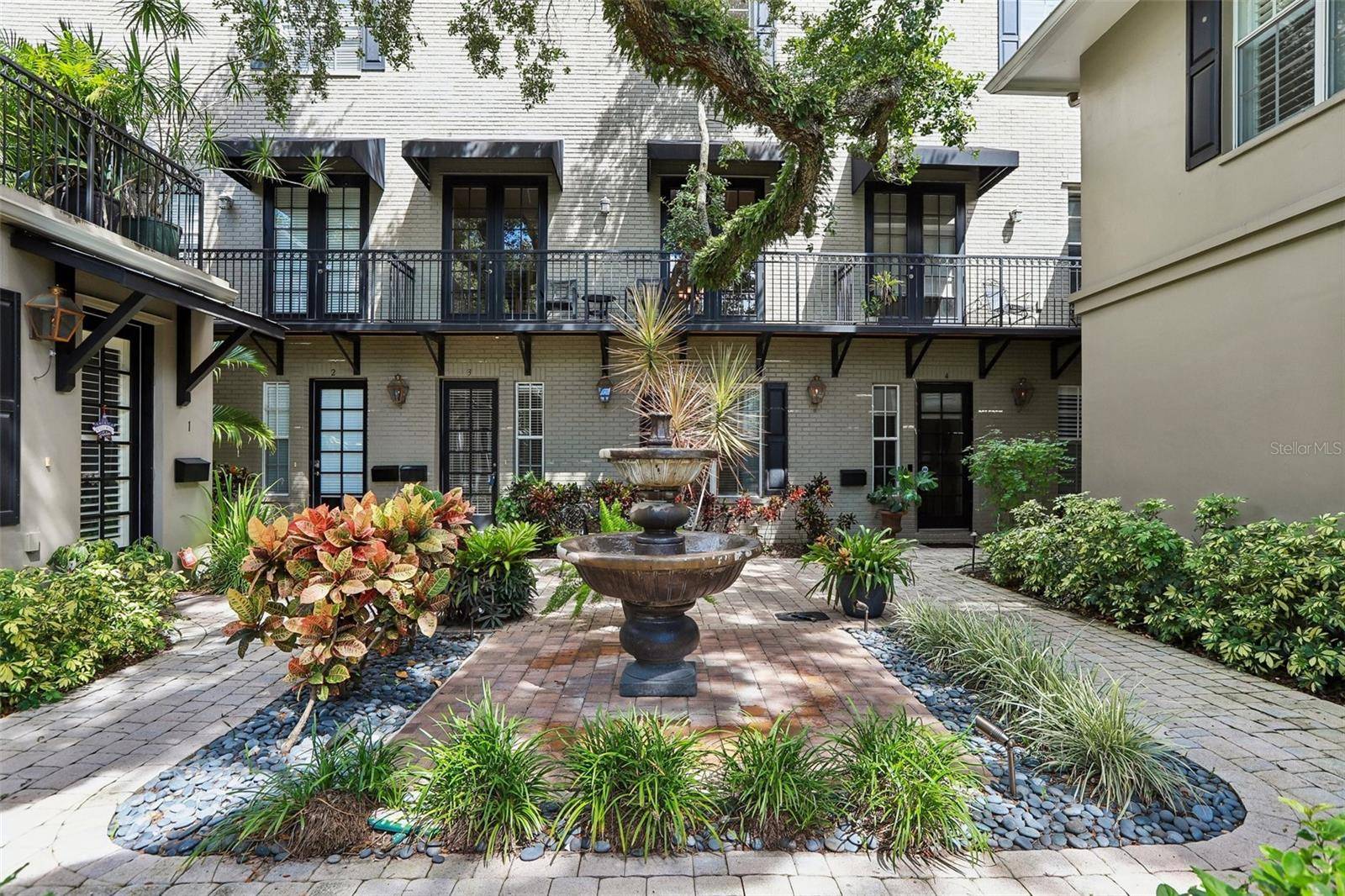 1008 S MOODY AVE #3, Tampa, FL 33629