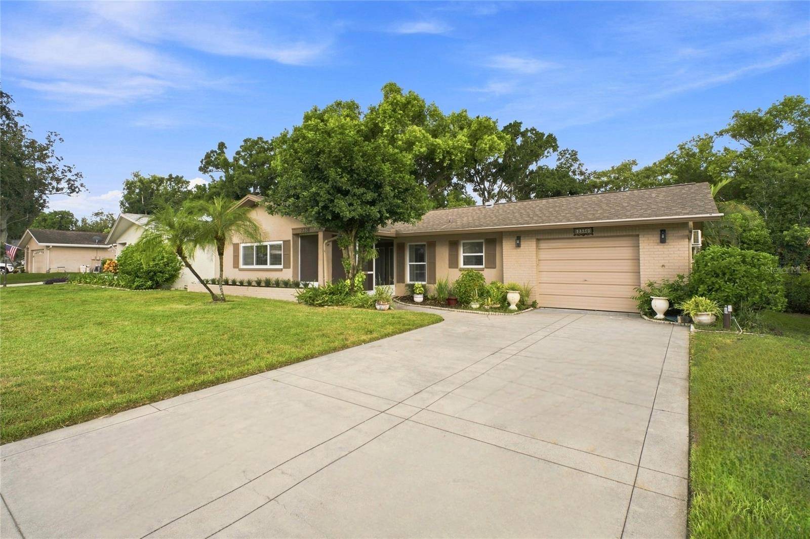 2336 MALCOLM DR, Palm Harbor, FL 34684