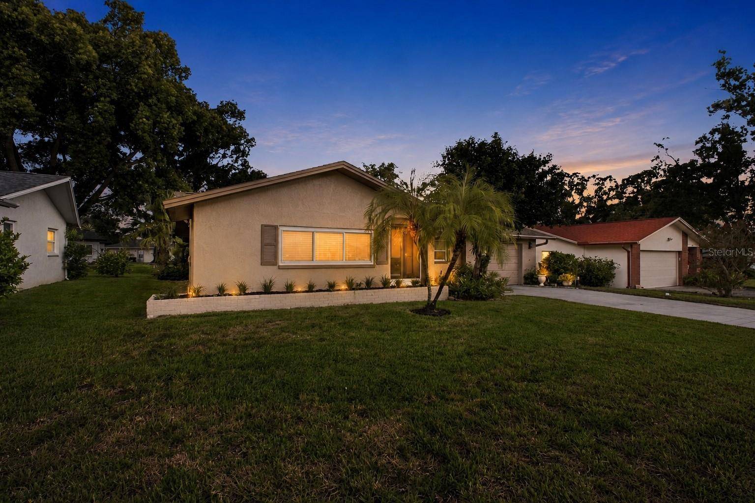 2336 MALCOLM DR, Palm Harbor, FL 34684