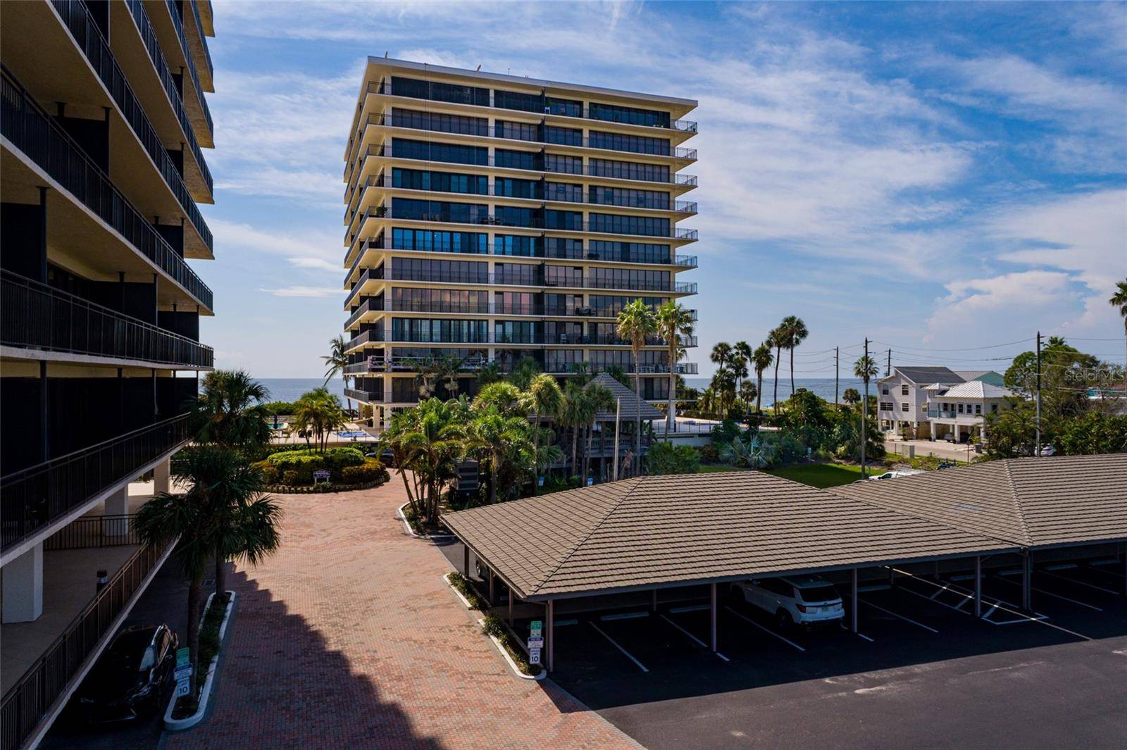 7650 BAYSHORE DR #805, Treasure Island, FL 33706