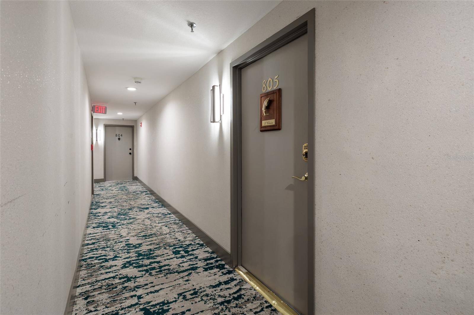 7650 BAYSHORE DR #805, Treasure Island, FL 33706
