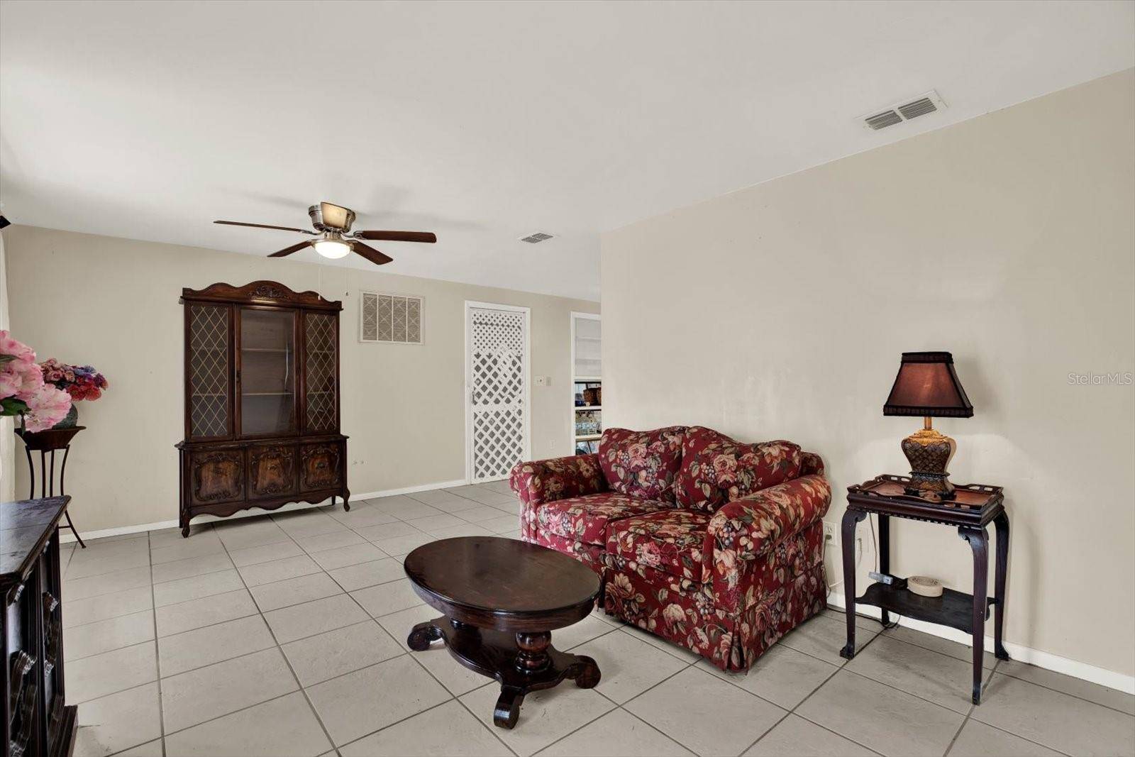 4737 LONGWOOD AVE, Holiday, FL 34690