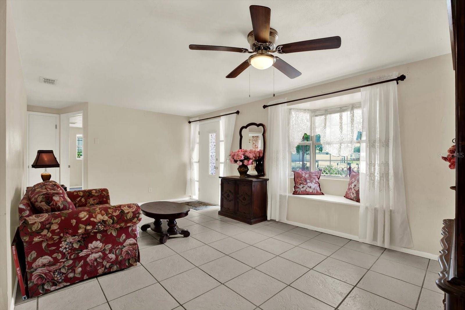 4737 LONGWOOD AVE, Holiday, FL 34690