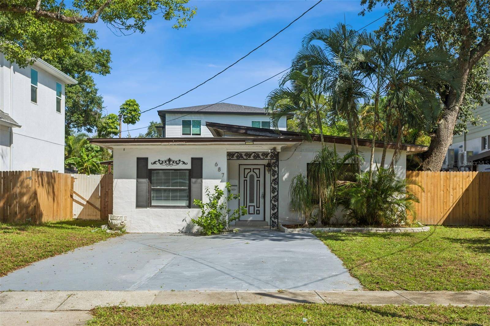 687 GENEVA PL, Tampa, FL 33606