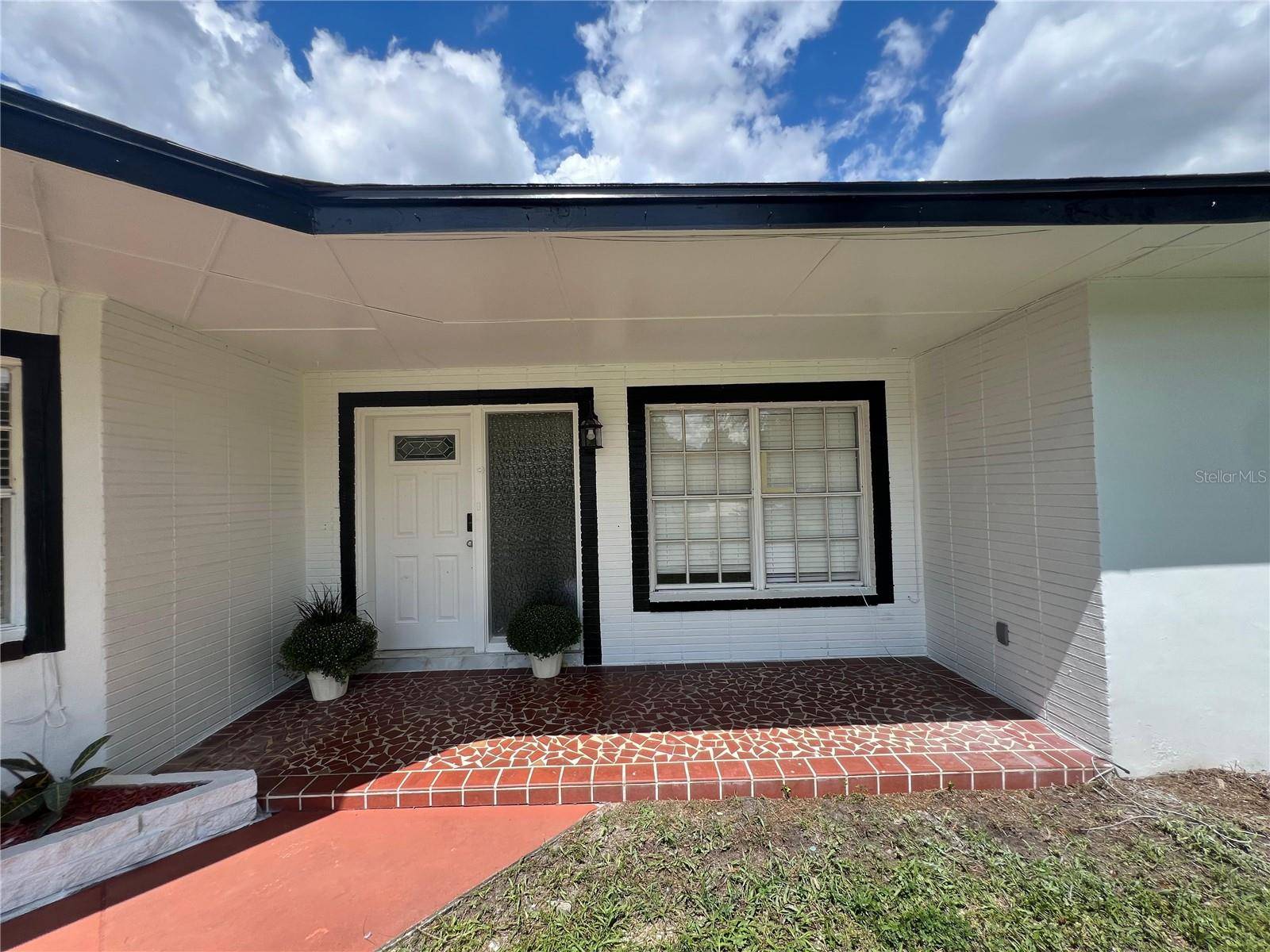 10909 W ELBOW DR, Tampa, FL 33612