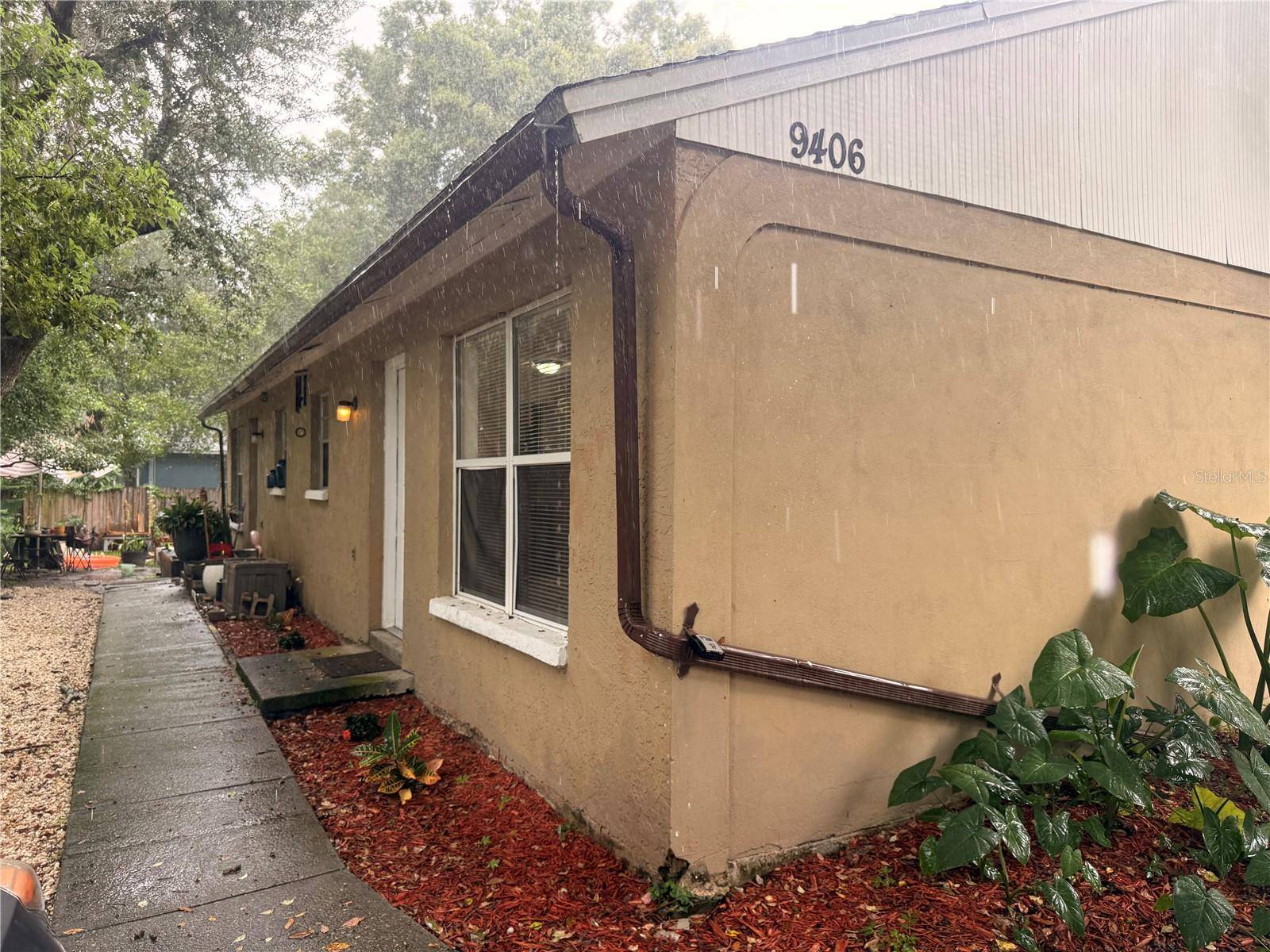 9406 N HARTTS DR #A, Tampa, FL 33617