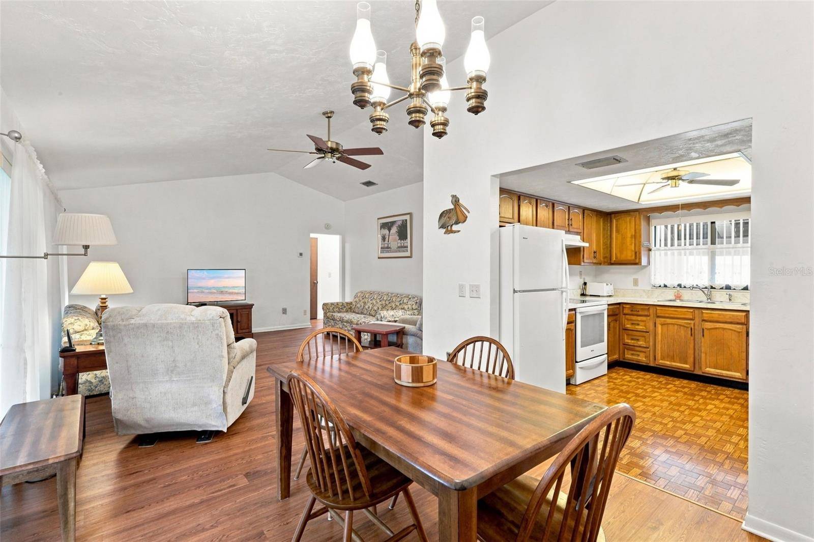 2410 S PARKVIEW AVE, Orange City, FL 32763